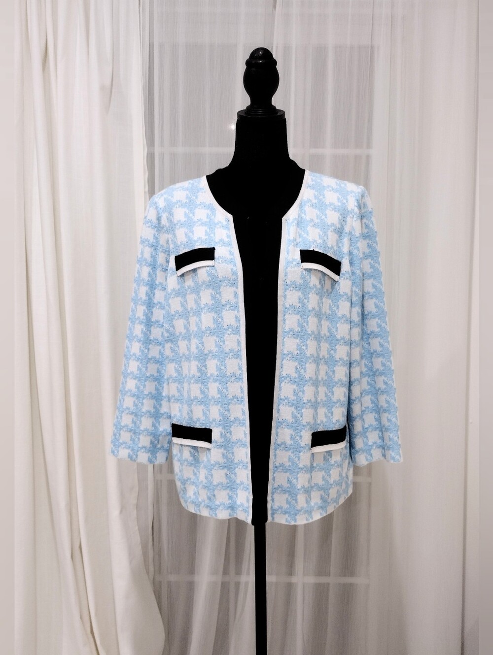 Ming Wang Sz M Light Blue and White Tweed Open-Front Jacket with Black Trim